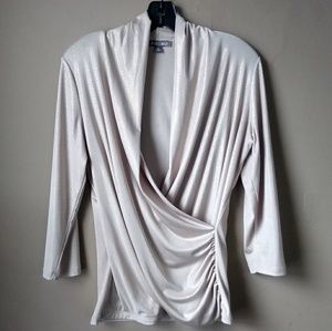 ROZ & ALI Cream Gold Design Surplice Wrap Blouse M